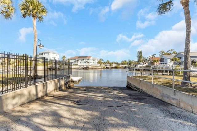 6015 BAREFOOT COURT, New Port Richey, FL 34652