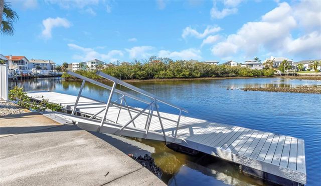 6015 BAREFOOT COURT, New Port Richey, FL 34652