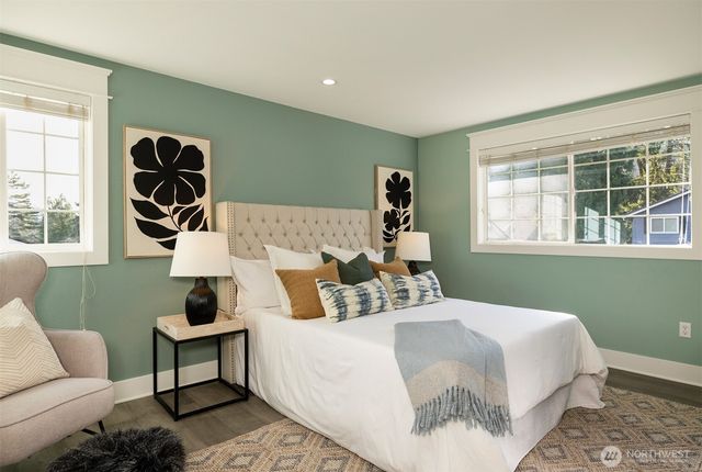 18912 SE 46th Way, Issaquah, WA 98027