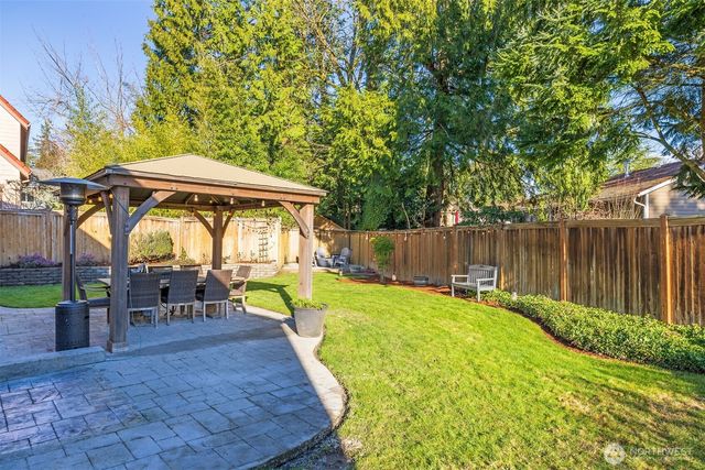 18912 SE 46th Way, Issaquah, WA 98027