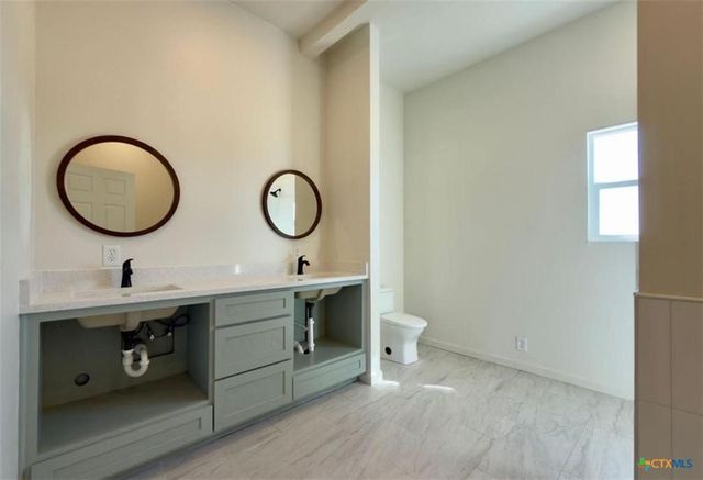 3633 Katy, Ross, TX 76640