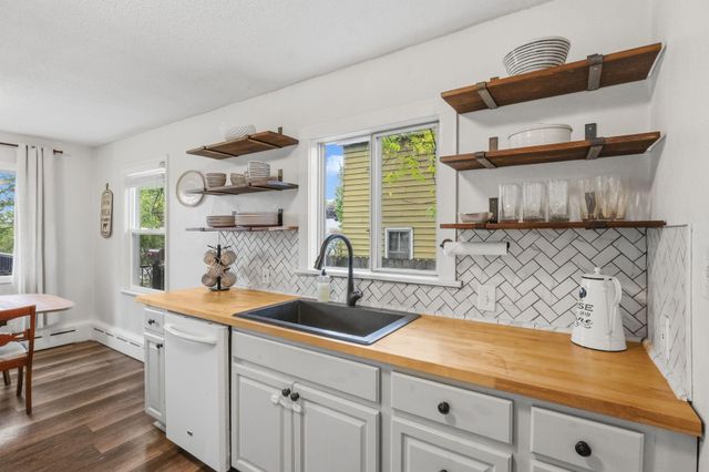 992 McLean Avenue, Saint Paul, MN 55106