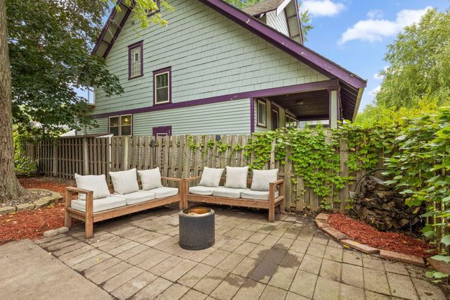 992 McLean Avenue, Saint Paul, MN 55106