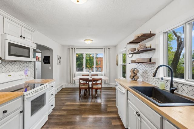 992 McLean Avenue, Saint Paul, MN 55106