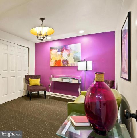 110 KENT DR, North Wales, PA 19454