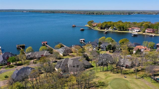 299 Saint Andrews Drive, Mabank, TX 75156