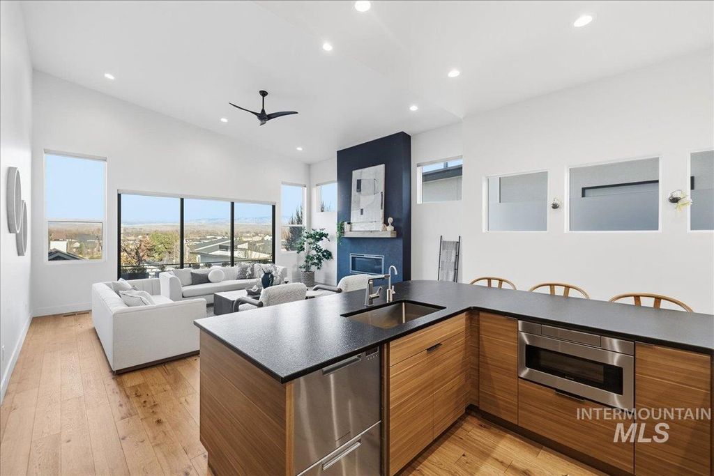 764 E Ashbourne Lane, Eagle, ID 83616 photo 10