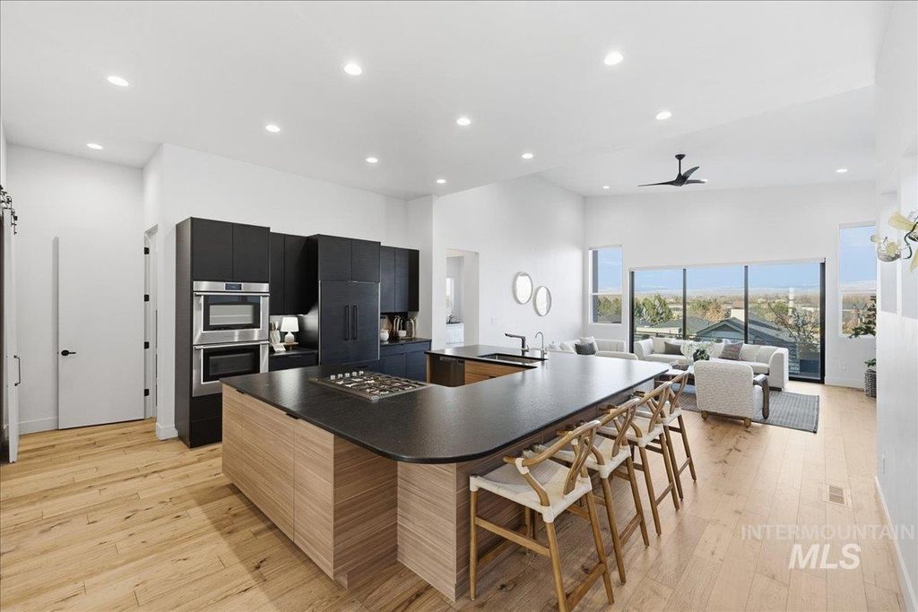 764 E Ashbourne Lane, Eagle, ID 83616 photo 5