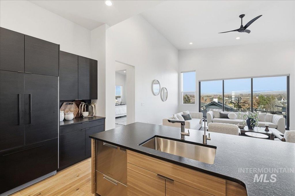 764 E Ashbourne Lane, Eagle, ID 83616 photo 9