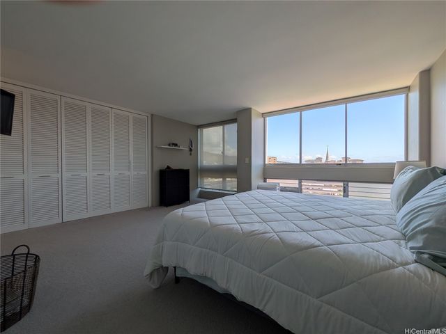 1212 Punahou Street 1206, Honolulu, HI 96826