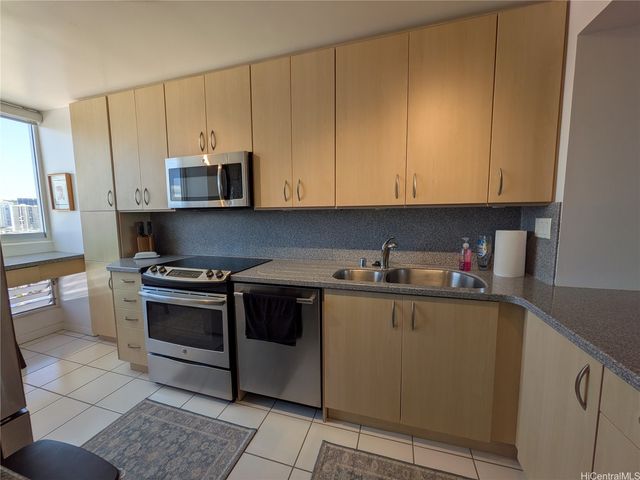 1212 Punahou Street 1206, Honolulu, HI 96826
