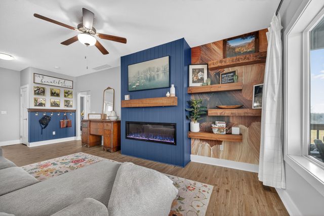 1415 S 5th Street, Adel, IA 50003