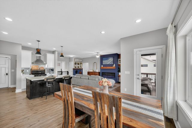 1415 S 5th Street, Adel, IA 50003