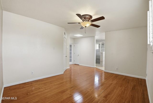 10217 SINGAPORE Avenue, El Paso, TX 79925
