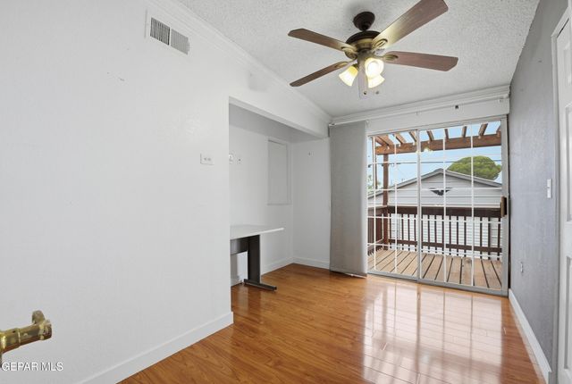 10217 SINGAPORE Avenue, El Paso, TX 79925
