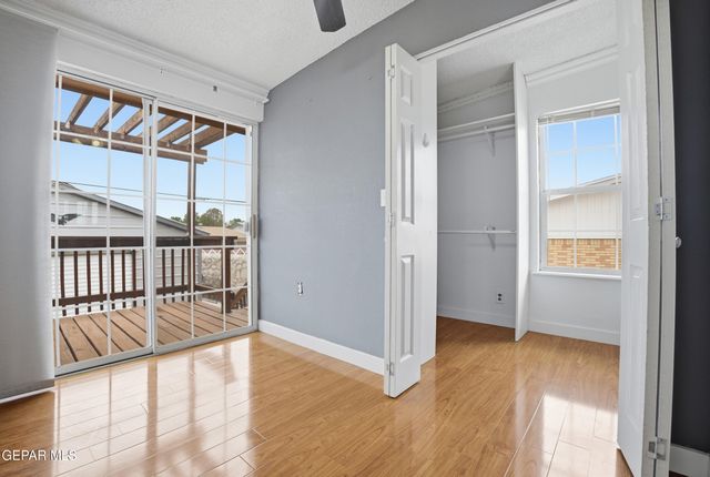 10217 SINGAPORE Avenue, El Paso, TX 79925