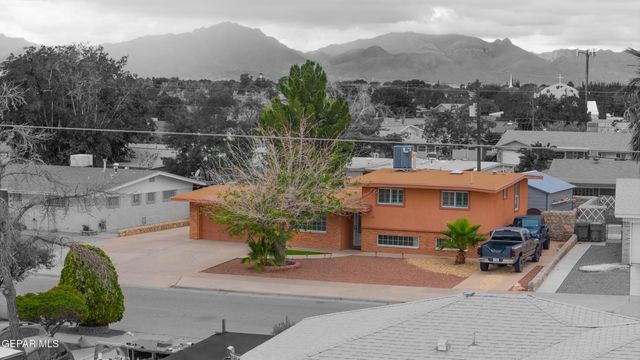 10217 SINGAPORE Avenue, El Paso, TX 79925