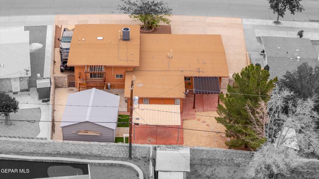 10217 SINGAPORE Avenue, El Paso, TX 79925