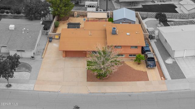 10217 SINGAPORE Avenue, El Paso, TX 79925