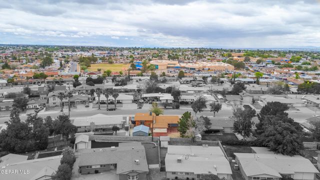 10217 SINGAPORE Avenue, El Paso, TX 79925