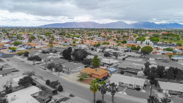 10217 SINGAPORE Avenue, El Paso, TX 79925