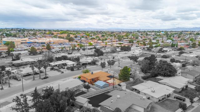 10217 SINGAPORE Avenue, El Paso, TX 79925