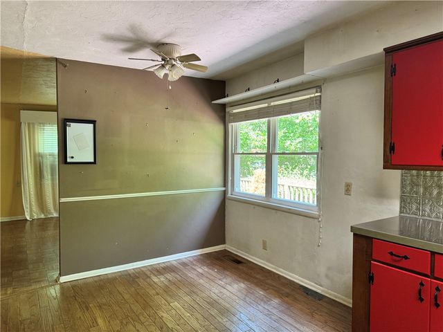 1111 Valley View Drive, Fayetteville, AR 72701