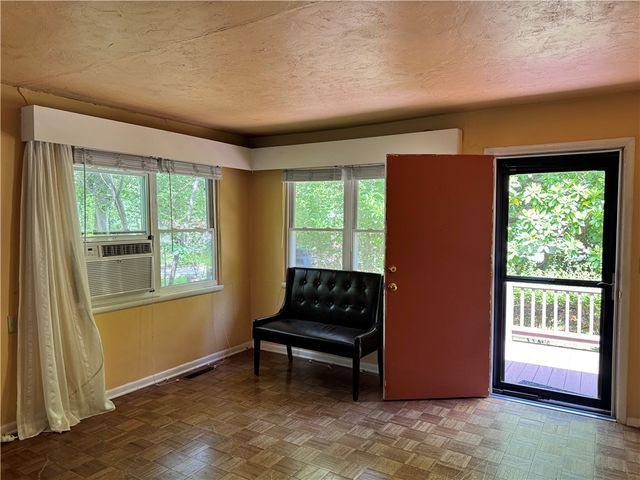 1111 Valley View Drive, Fayetteville, AR 72701