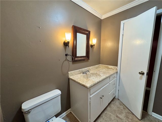 1111 Valley View Drive, Fayetteville, AR 72701