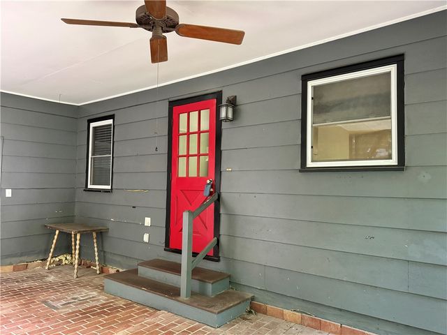 1111 Valley View Drive, Fayetteville, AR 72701