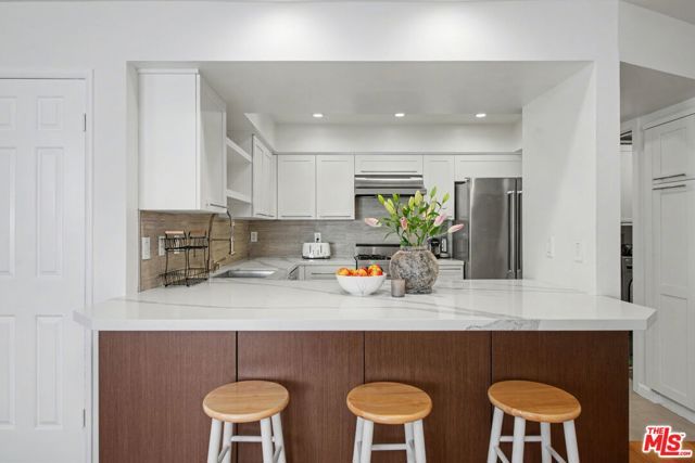 1250 Amherst Avenue 302, Los Angeles, CA 90025