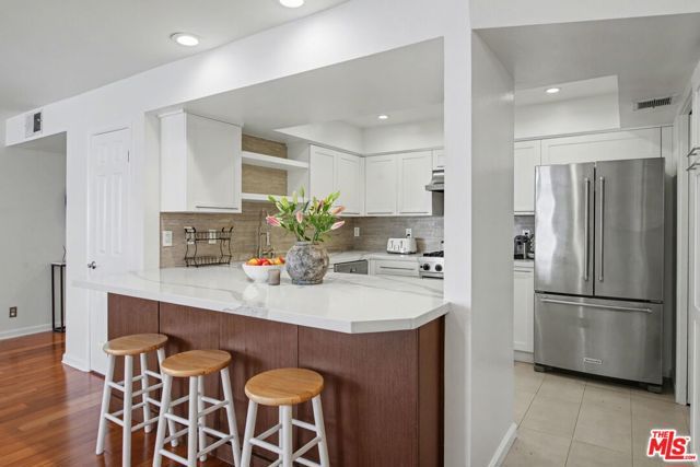 1250 Amherst Avenue 302, Los Angeles, CA 90025