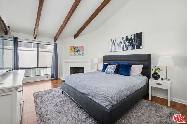 1250 Amherst Avenue 302, Los Angeles, CA 90025