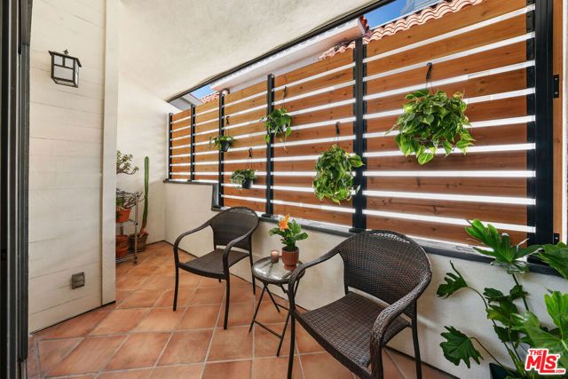 1250 Amherst Avenue 302, Los Angeles, CA 90025