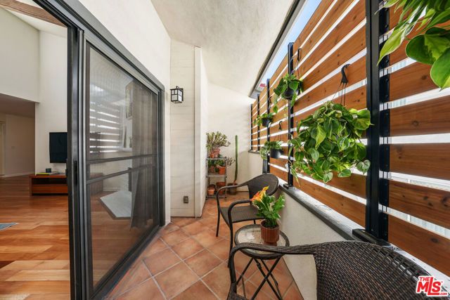 1250 Amherst Avenue 302, Los Angeles, CA 90025