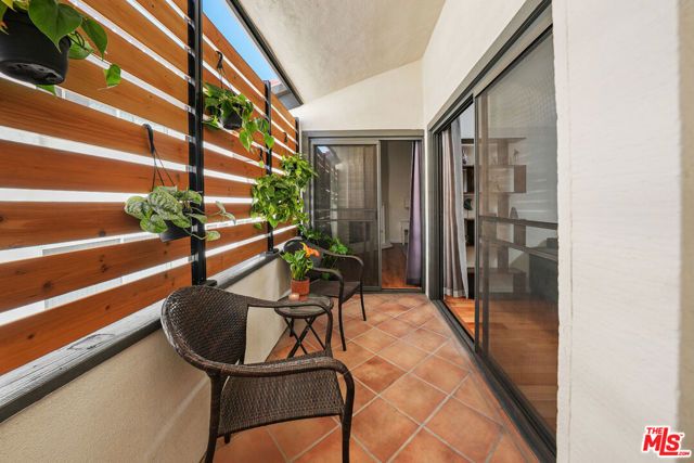 1250 Amherst Avenue 302, Los Angeles, CA 90025