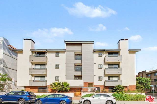 1250 Amherst Avenue 302, Los Angeles, CA 90025