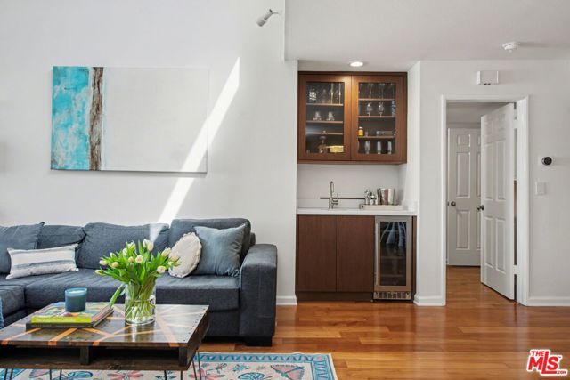 1250 Amherst Avenue 302, Los Angeles, CA 90025