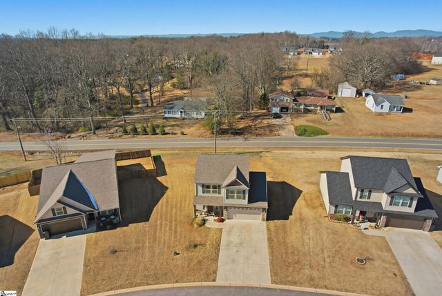 1820 Rosalyn Dew Drive, Lyman, SC 29365