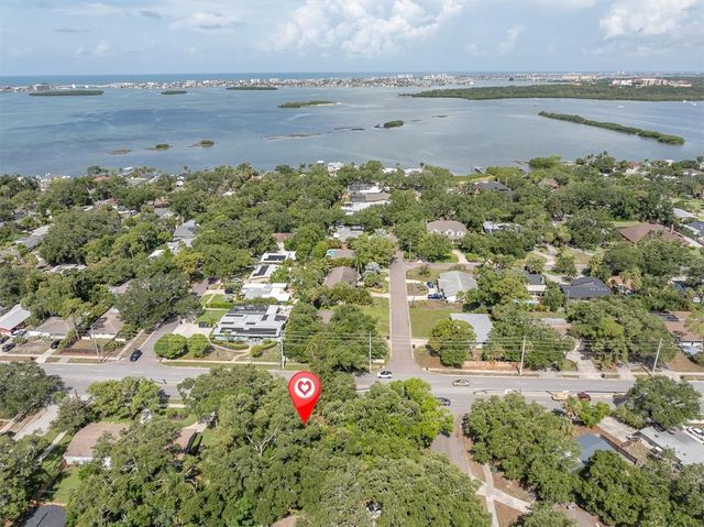2925 PARK STREET N, St Petersburg, FL 33710