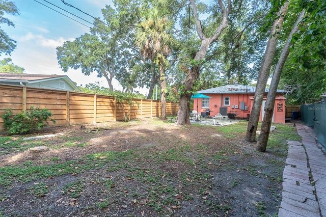 2925 PARK STREET N, St Petersburg, FL 33710
