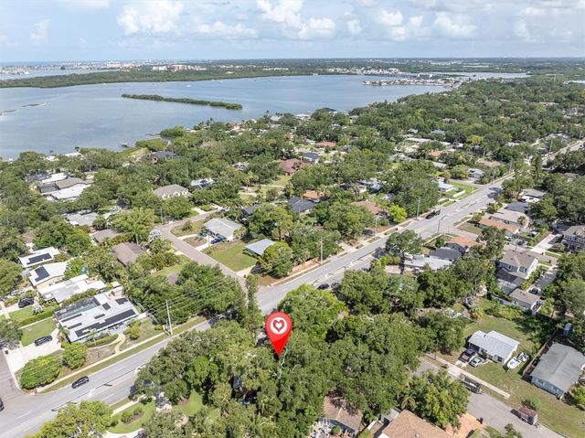 2925 PARK STREET N, St Petersburg, FL 33710