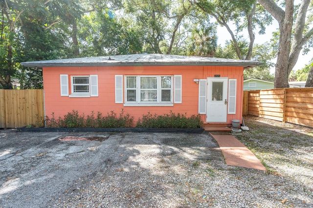 2925 PARK STREET N, St Petersburg, FL 33710