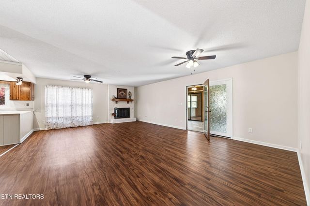 110 Britton Lane, Crossville, TN 38558