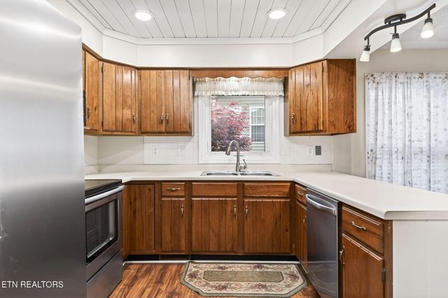 110 Britton Lane, Crossville, TN 38558