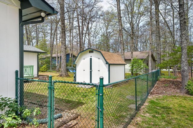 110 Britton Lane, Crossville, TN 38558