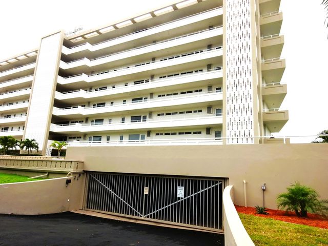 201 N Riverside Drive 303, Pompano Beach, FL 33062