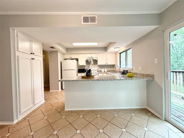 45 Kittiwake Court, Spring, TX 77380