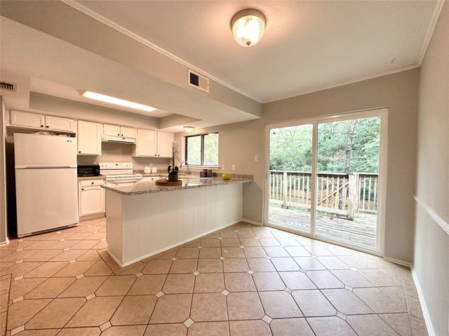 45 Kittiwake Court, Spring, TX 77380