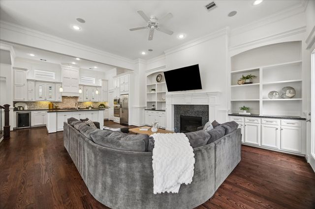 621 Rutland Street D, Houston, TX 77007